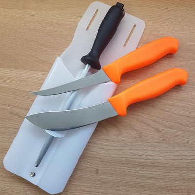 Набор MORA Hunting Set Orange 2 Knives+Sharpener 2305.01.13 фото