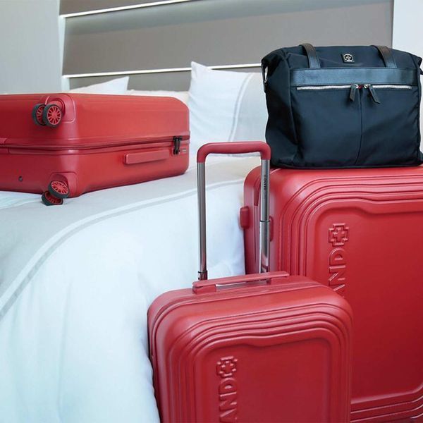 Чемодан Swissbrand London (S) Red (SWB_LHLON201S) DAS301372 фото