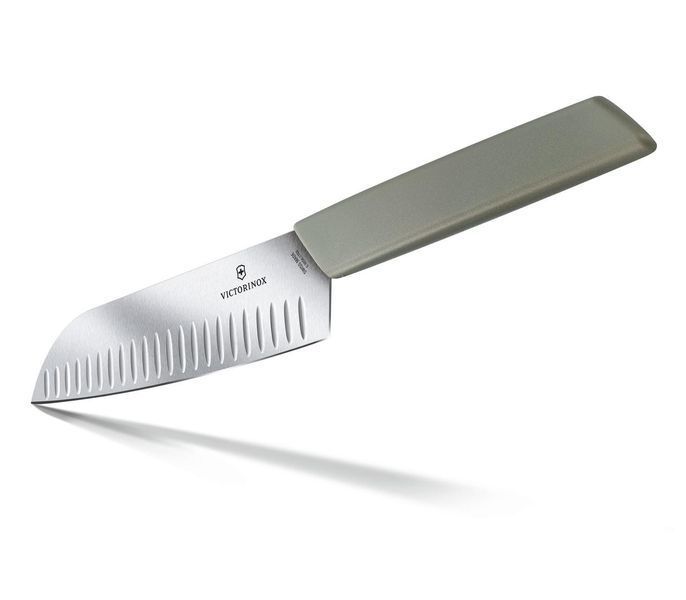 Нож сантоку Victorinox Swiss Modern 17 см fluted 6.9056.17K6B 4008139 фото